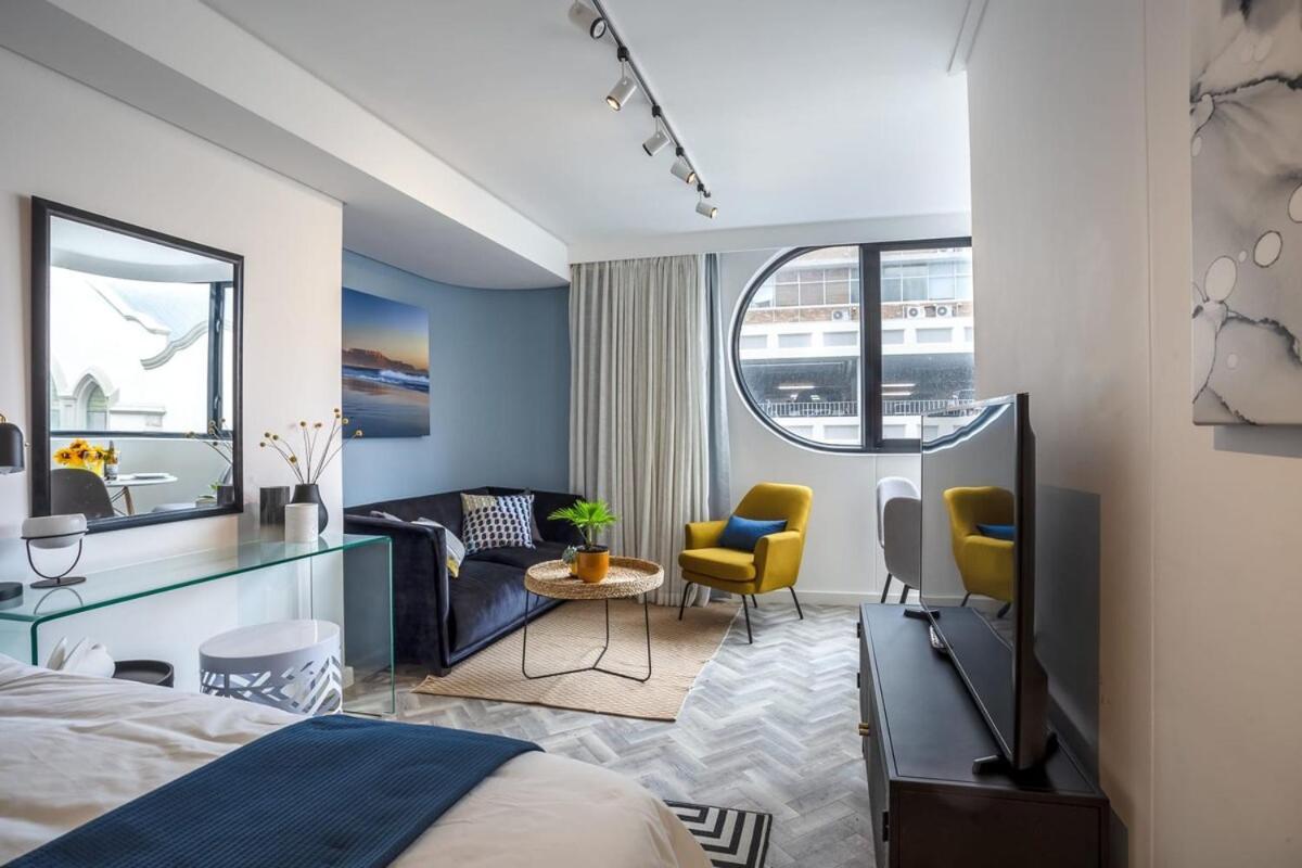 Apartment Elegant Pad